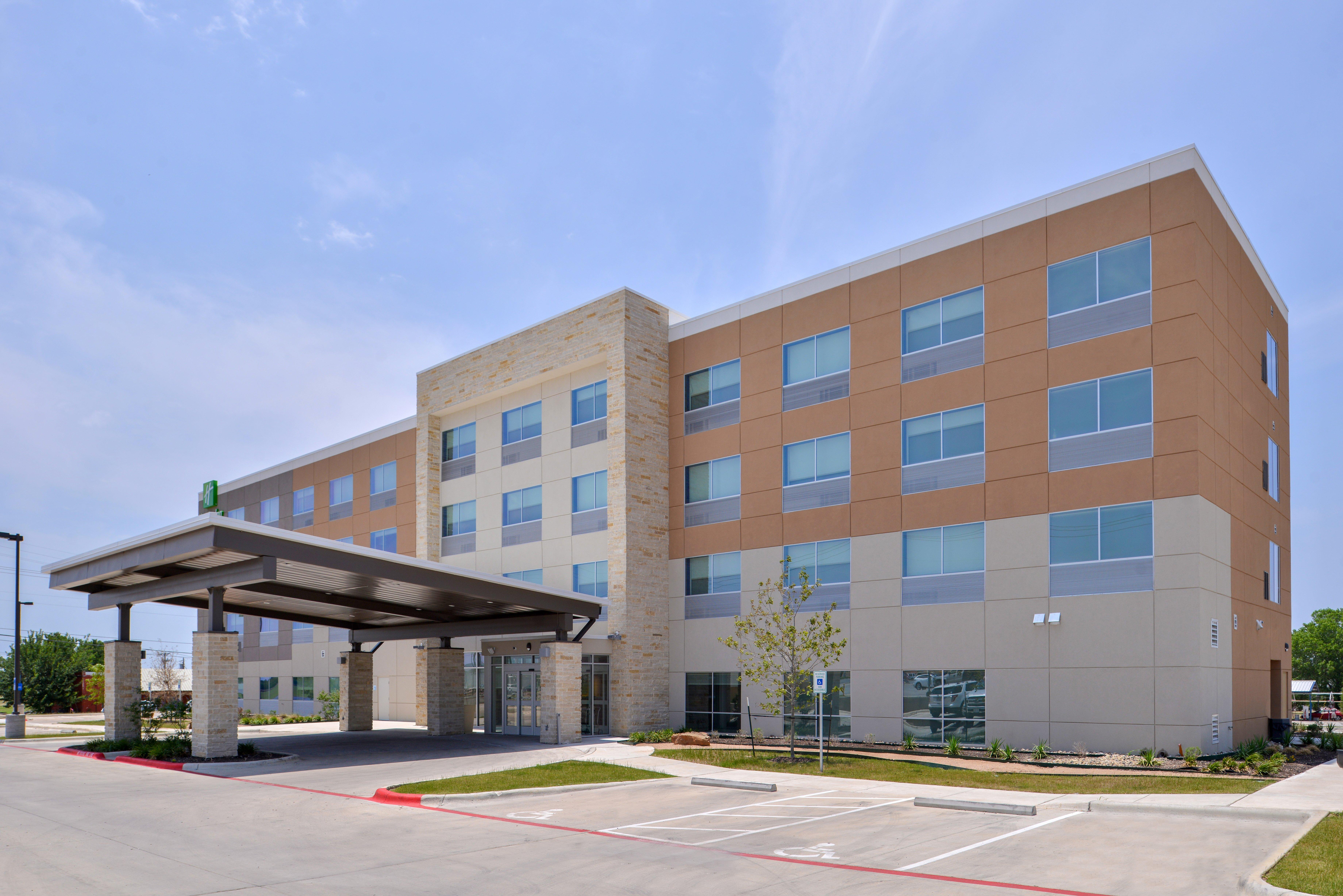 Holiday Inn Express - Early By Ihg Exterior photo